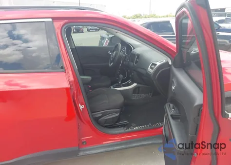 2020 Jeep Compass Sport Fwd из США, поврежденный, VIN 3C4NJCAB9LT250378